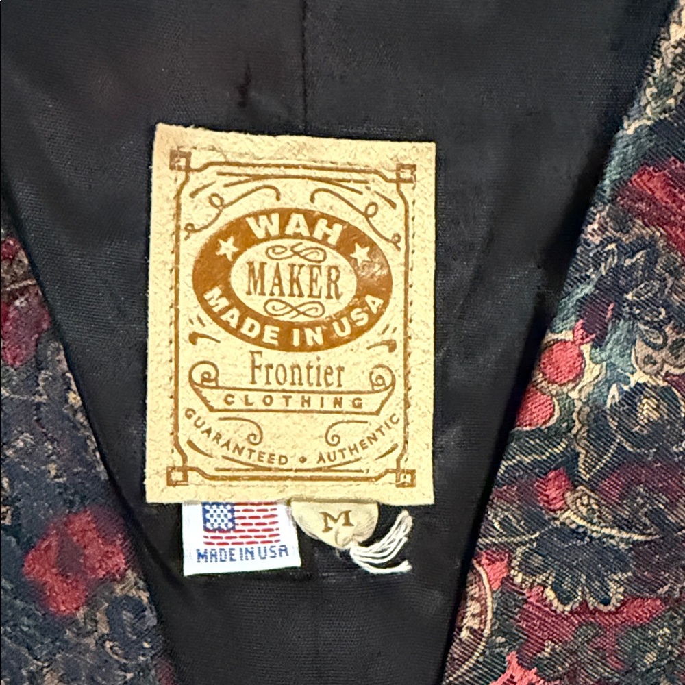 Vintage Paisley Satin Vest Made in USA - Picture 2 of 9